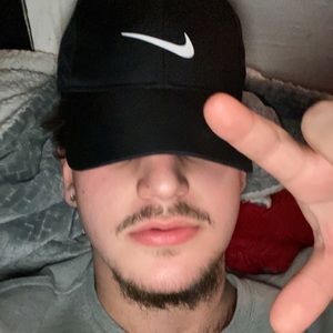 Meet your Posher, Dillan